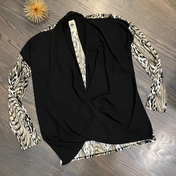 S-Twelve Mixed Media Leopard Print Draped Front Top Size Medium - Picture 3 of 6